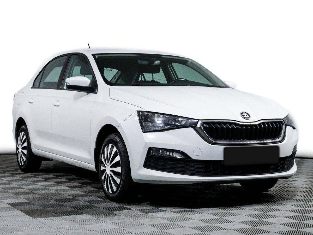 Купить Skoda Rapid с пробегом. Фото: #2
