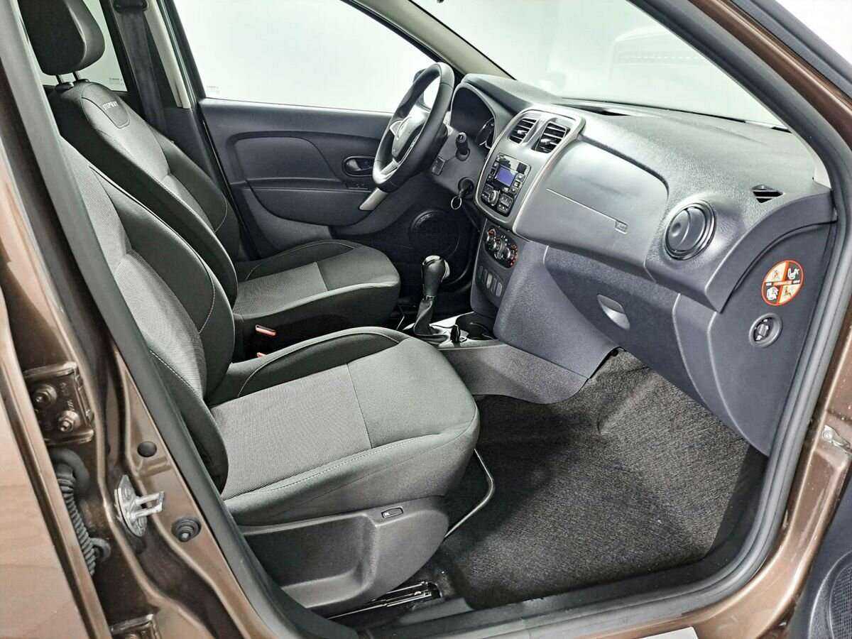 Купить Renault Sandero с пробегом. Фото: #8