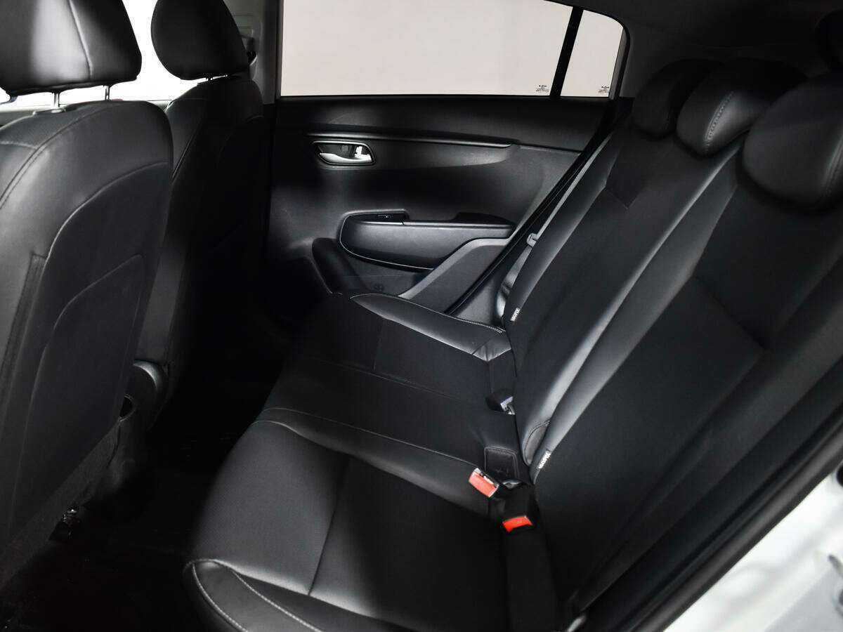 Купить Kia Rio с пробегом. Фото: #7