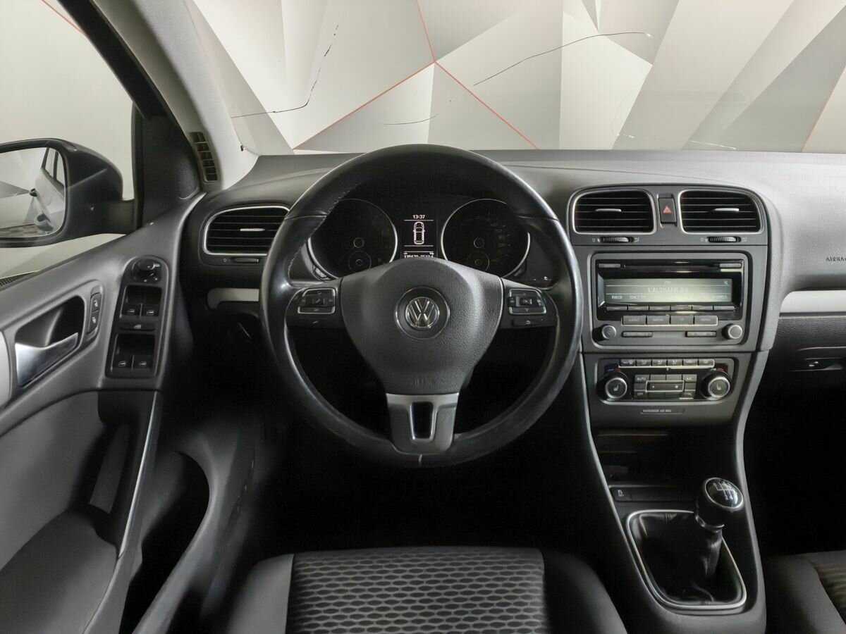 Купить Volkswagen Golf с пробегом. Фото: #14