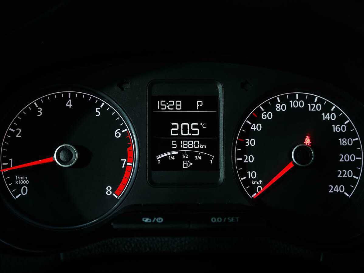 Купить Volkswagen Polo с пробегом. Фото: #9