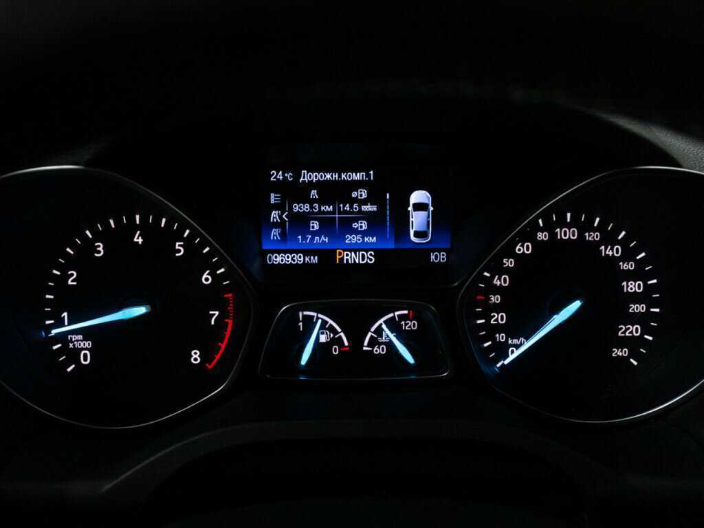 Купить Ford Kuga с пробегом. Фото: #11