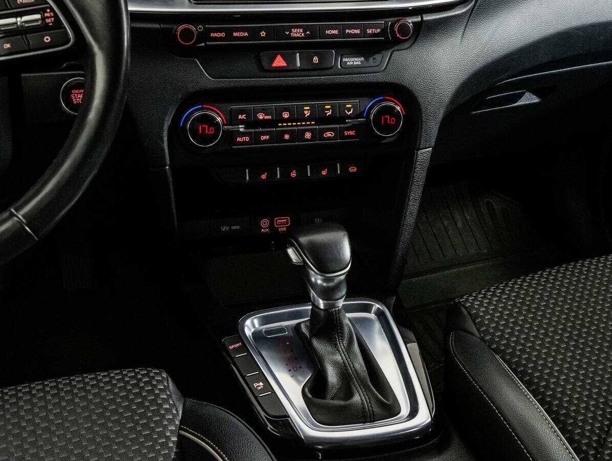 Купить Kia Ceed с пробегом. Фото: #8