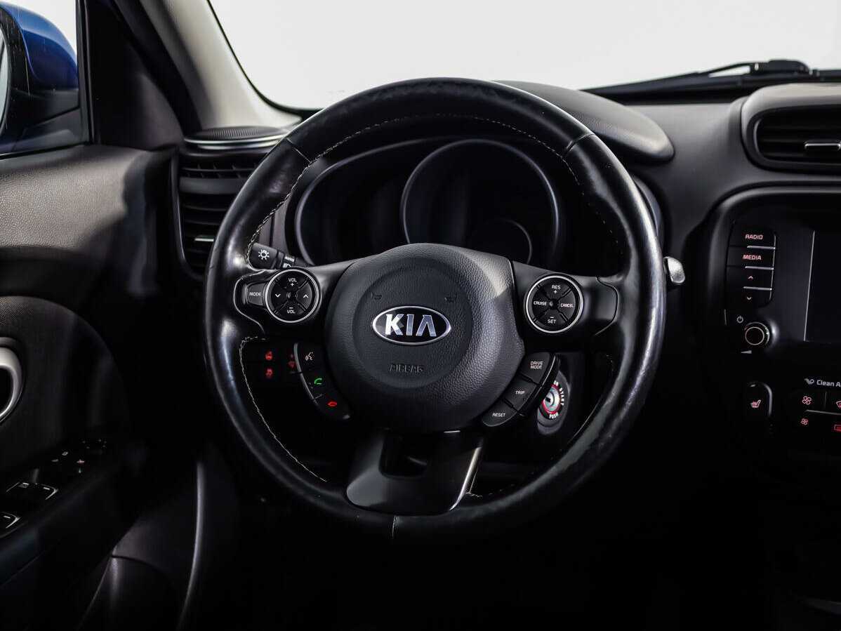 Купить Kia Soul с пробегом. Фото: #9