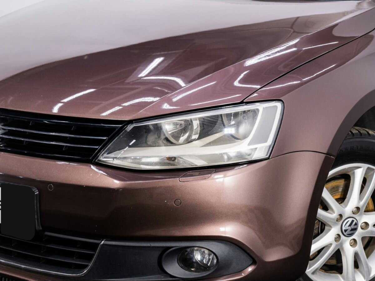 Купить Volkswagen Jetta с пробегом. Фото: #6
