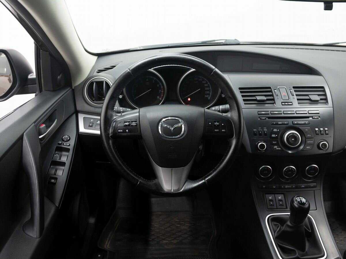 Купить Mazda 3 с пробегом. Фото: #14