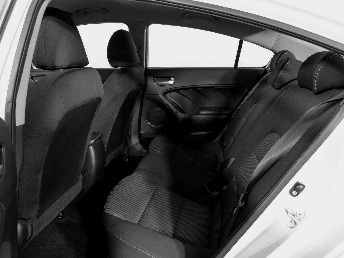 Купить Kia Cerato с пробегом. Фото: #9