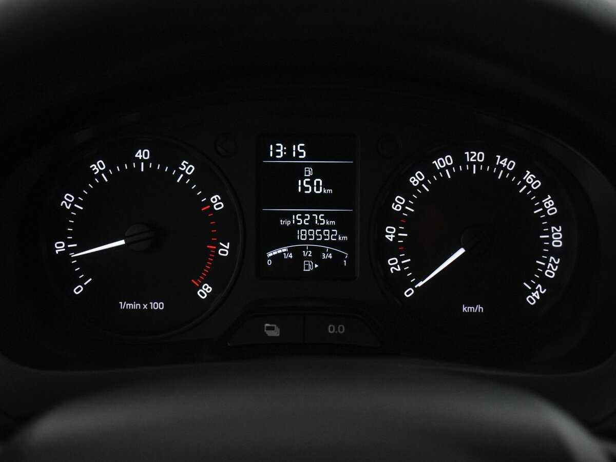 Купить Skoda Rapid с пробегом. Фото: #16