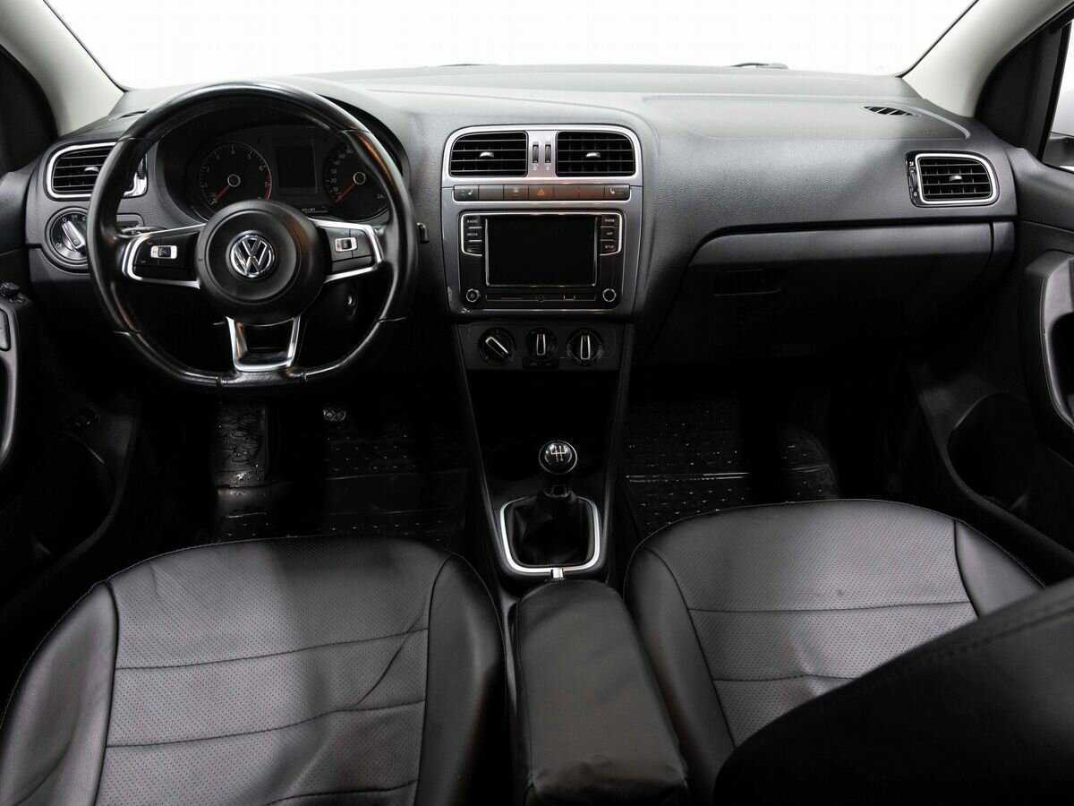 Купить Volkswagen Polo с пробегом. Фото: #13