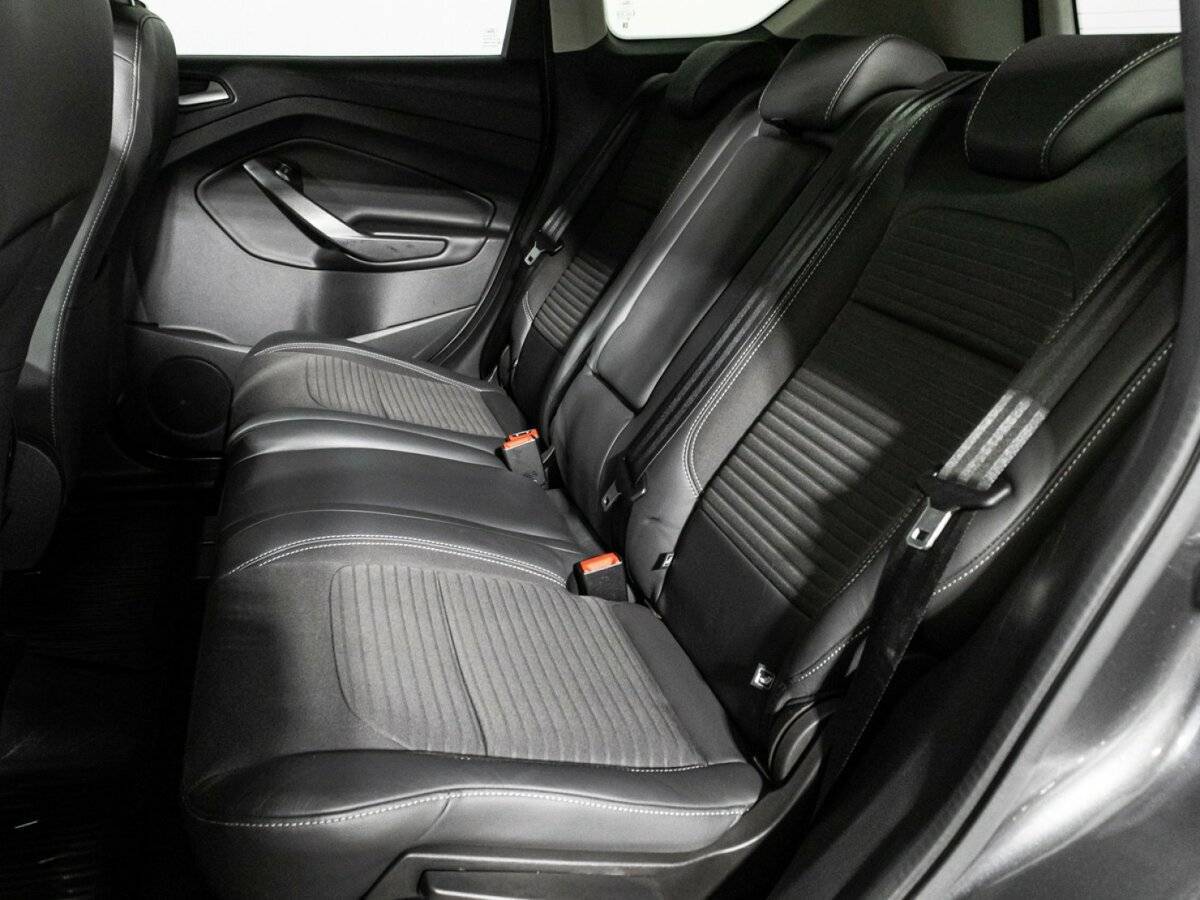 Купить Ford Kuga с пробегом. Фото: #9