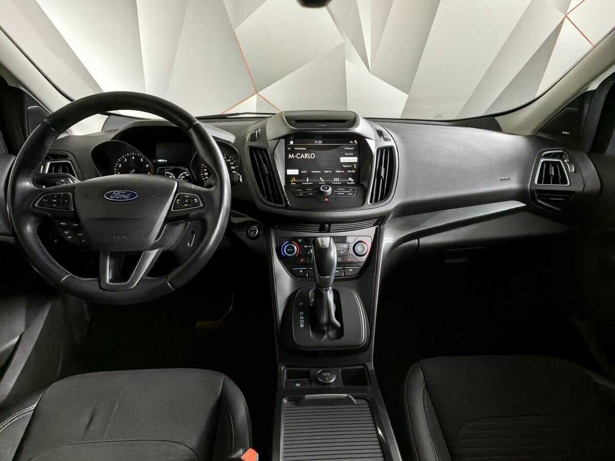 Купить Ford Kuga с пробегом. Фото: #9