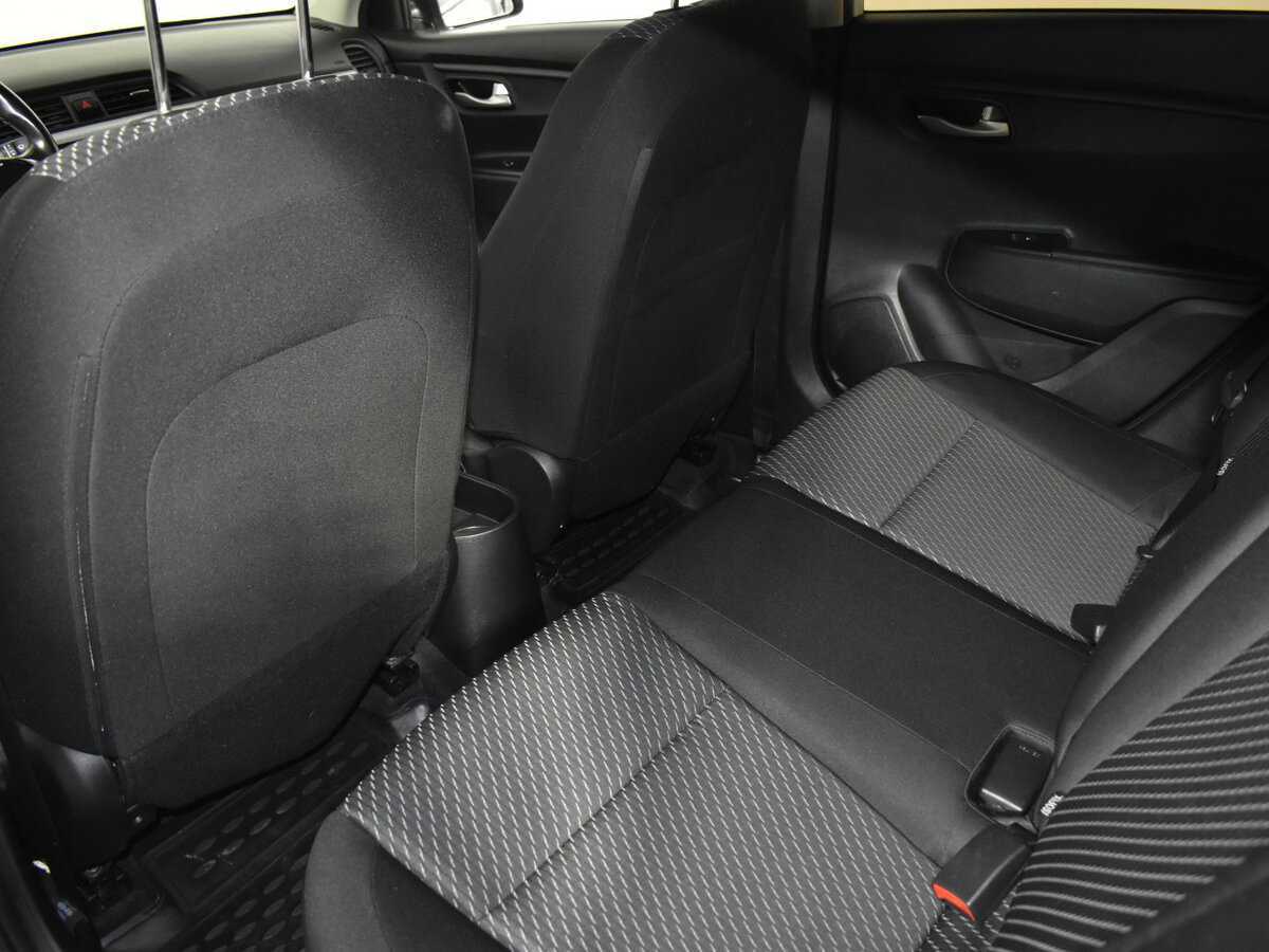 Купить Kia Rio с пробегом. Фото: #15