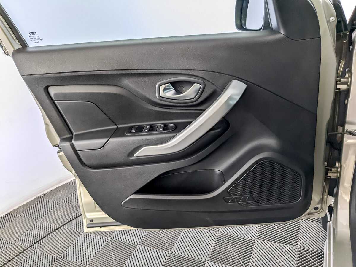 Купить Lada (ВАЗ) XRAY с пробегом. Фото: #14