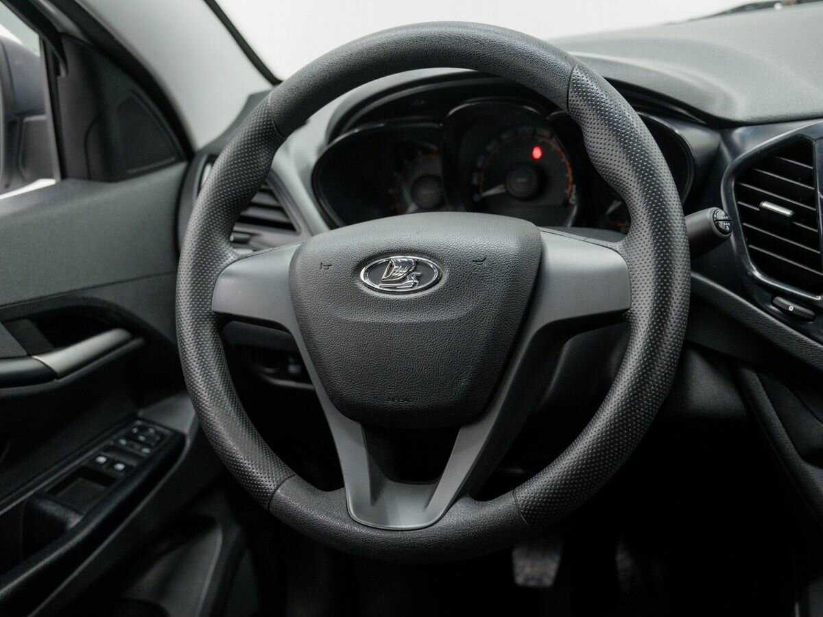 Купить Lada (ВАЗ) Vesta с пробегом. Фото: #10