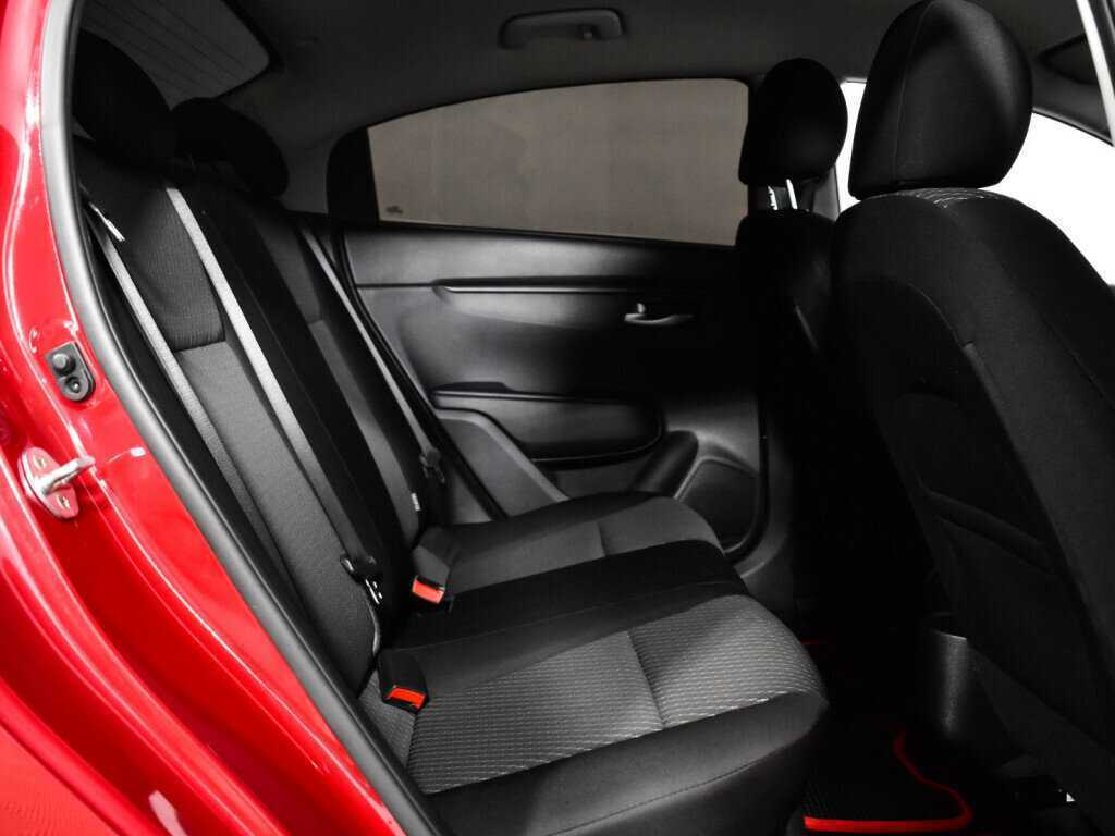 Купить Kia Rio с пробегом. Фото: #9