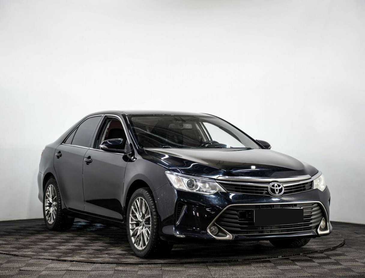 Купить Toyota Camry с пробегом. Фото: #2