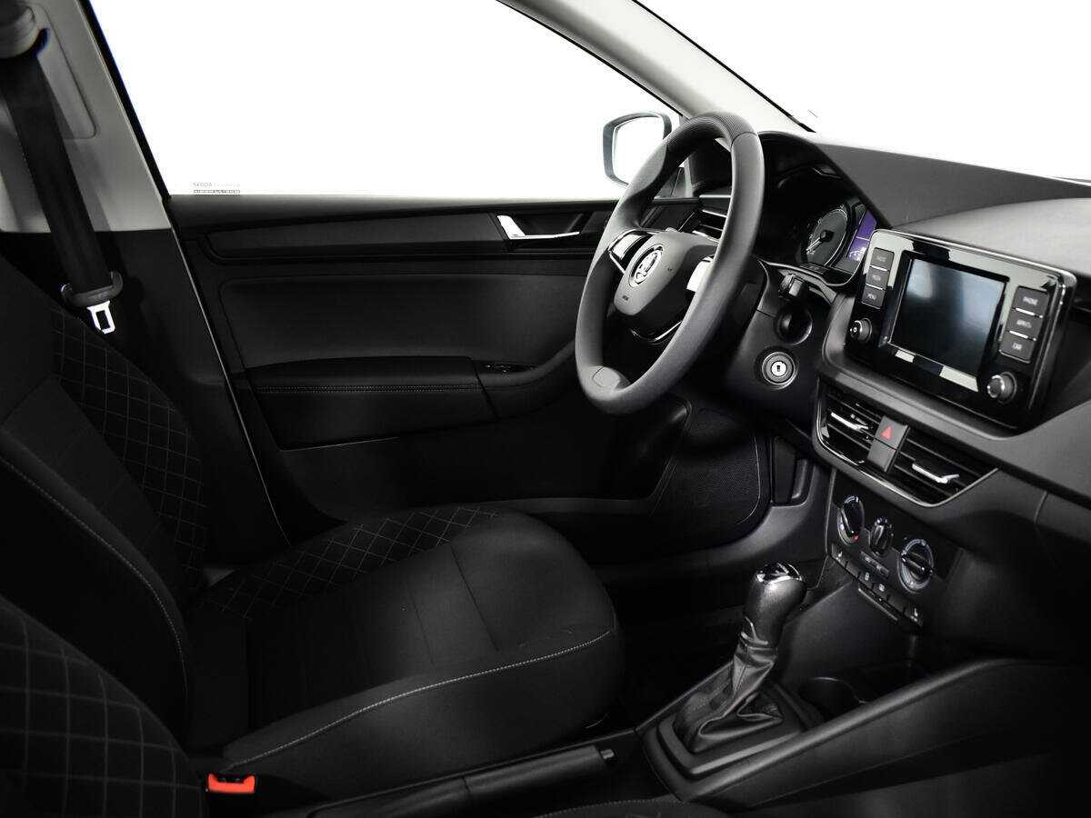 Купить Skoda Rapid с пробегом. Фото: #8