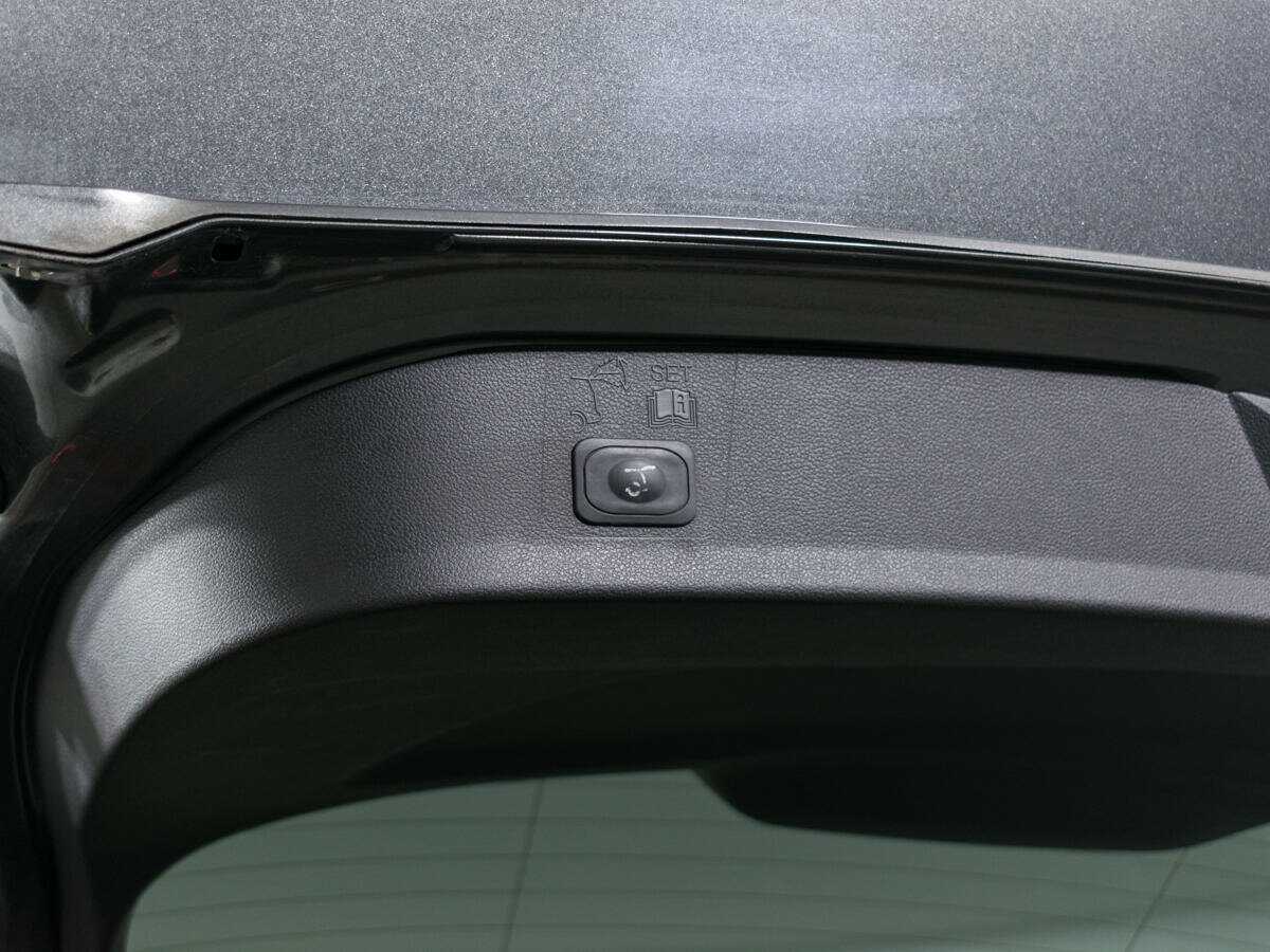 Купить Ford Kuga с пробегом. Фото: #12