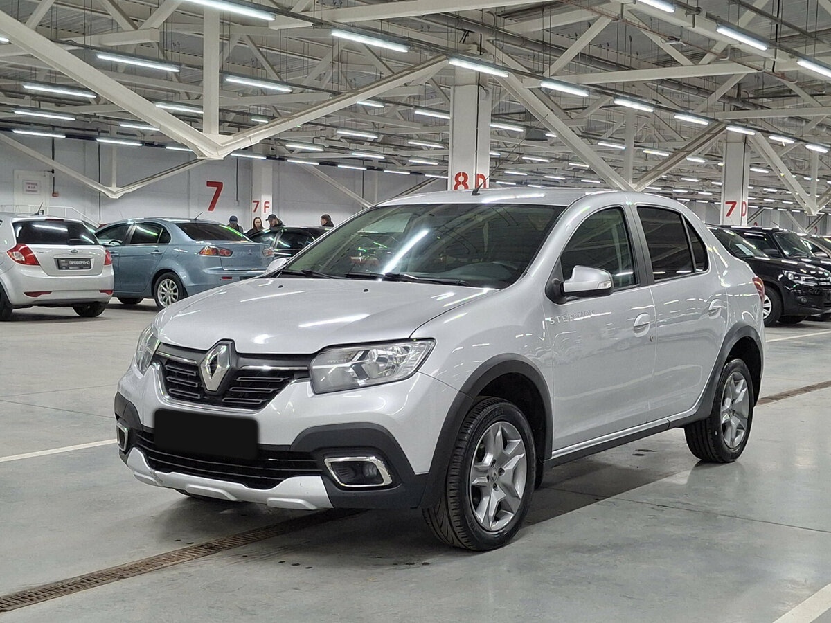 Купить Renault Logan с пробегом. Посмотреть фото
