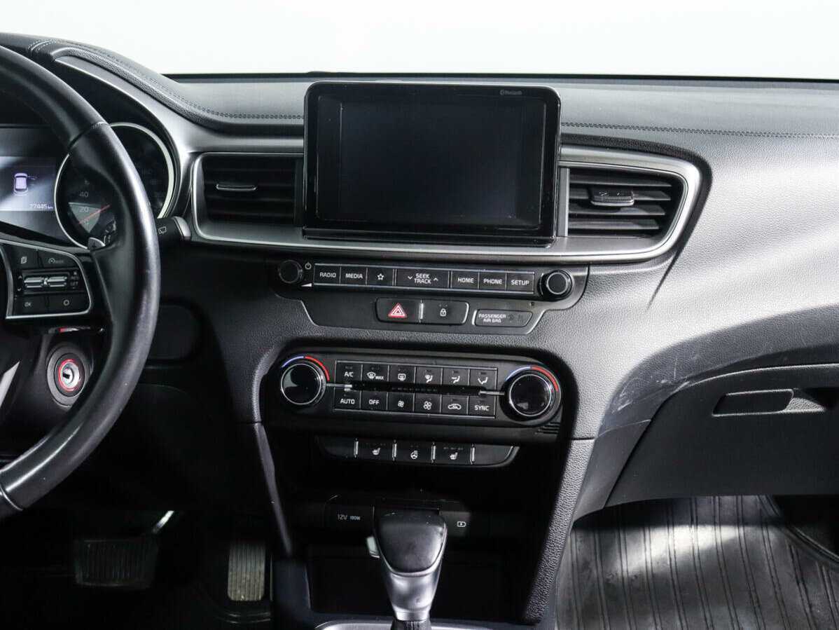Купить Kia Ceed с пробегом. Фото: #11