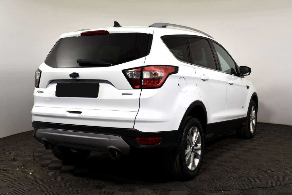 Купить Ford Kuga с пробегом. Фото: #3
