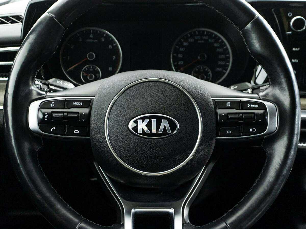 Купить Kia K5 с пробегом. Фото: #23