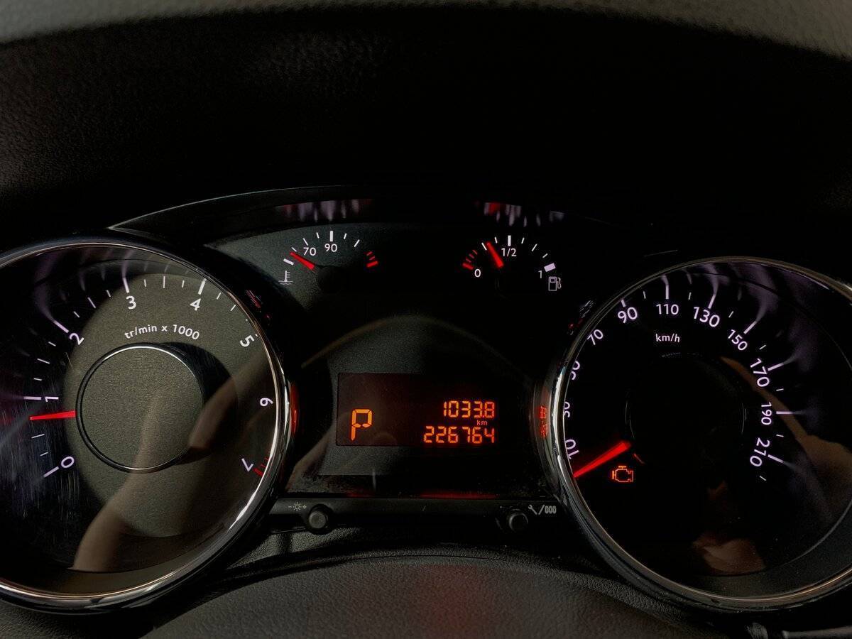 Купить Peugeot 3008 с пробегом. Фото: #11