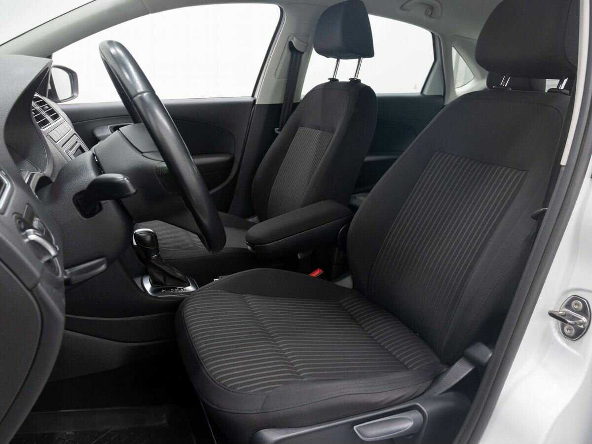 Купить Volkswagen Polo с пробегом. Фото: #8
