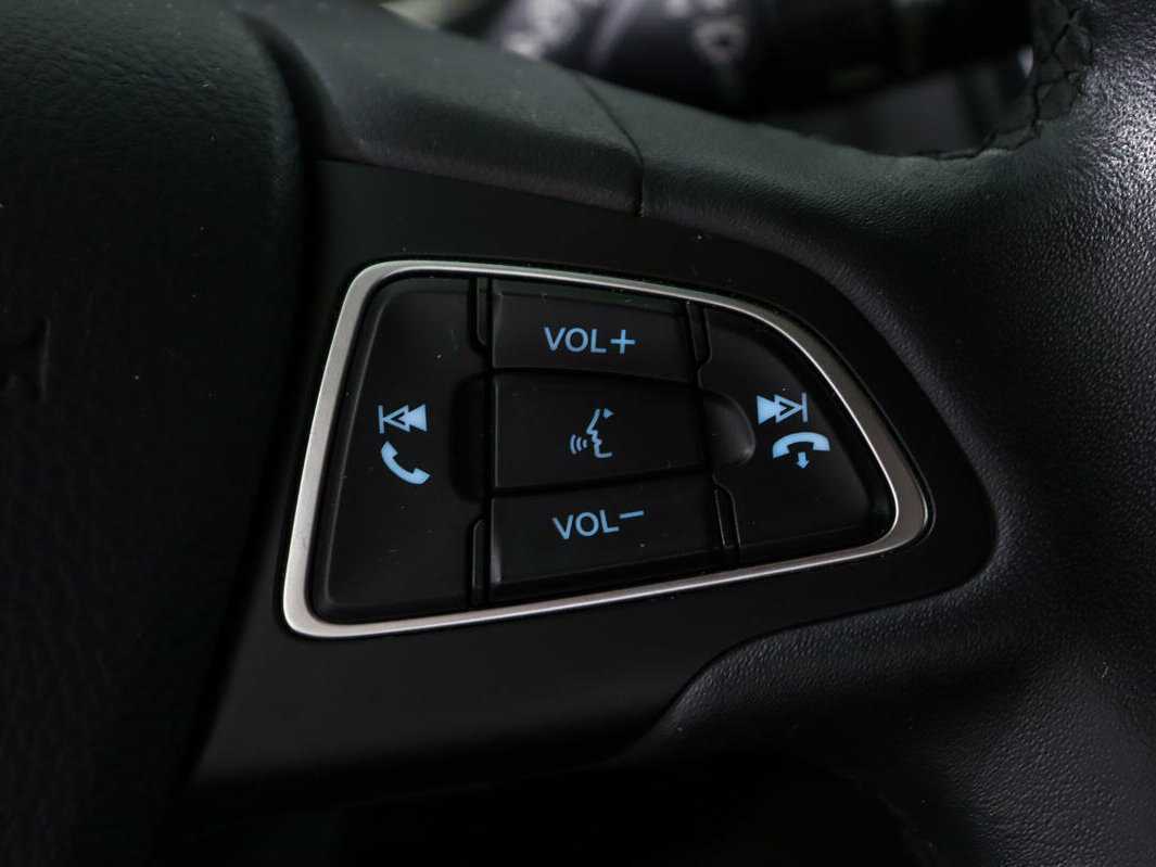 Купить Ford Focus с пробегом. Фото: #14