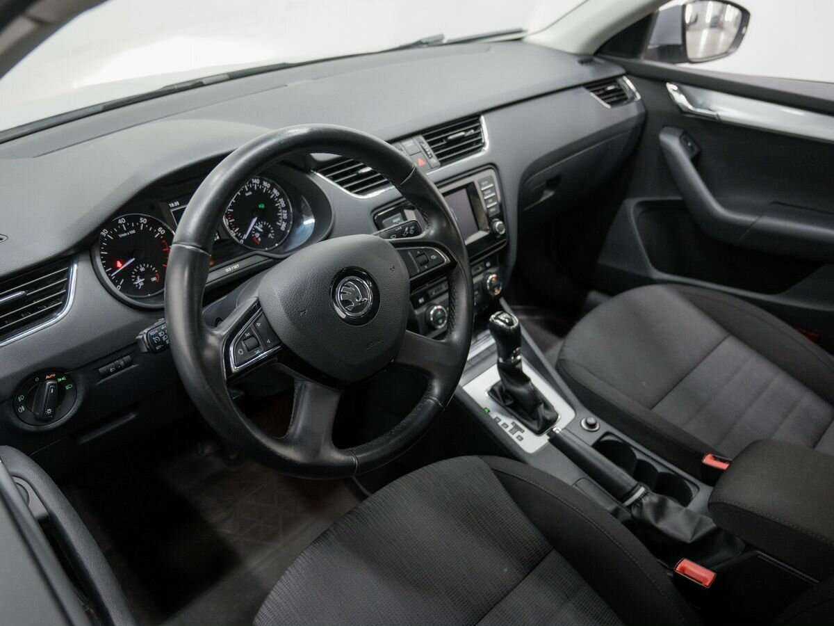 Купить Skoda Octavia с пробегом. Фото: #13