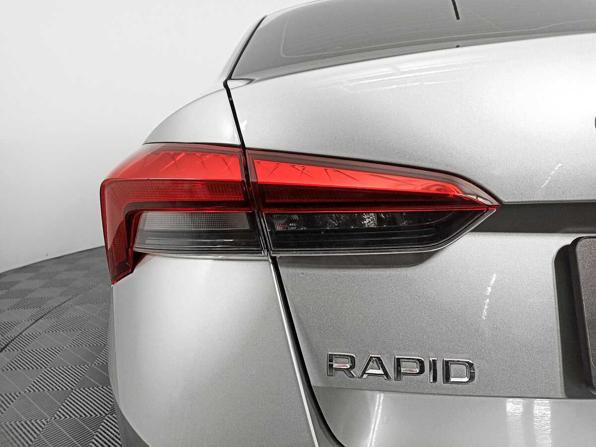 Купить Skoda Rapid с пробегом. Фото: #8