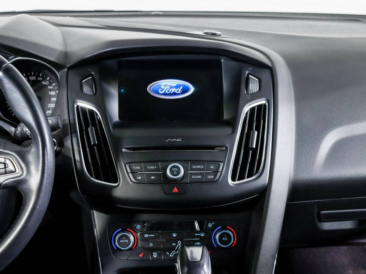 Купить Ford Focus с пробегом. Фото: #9