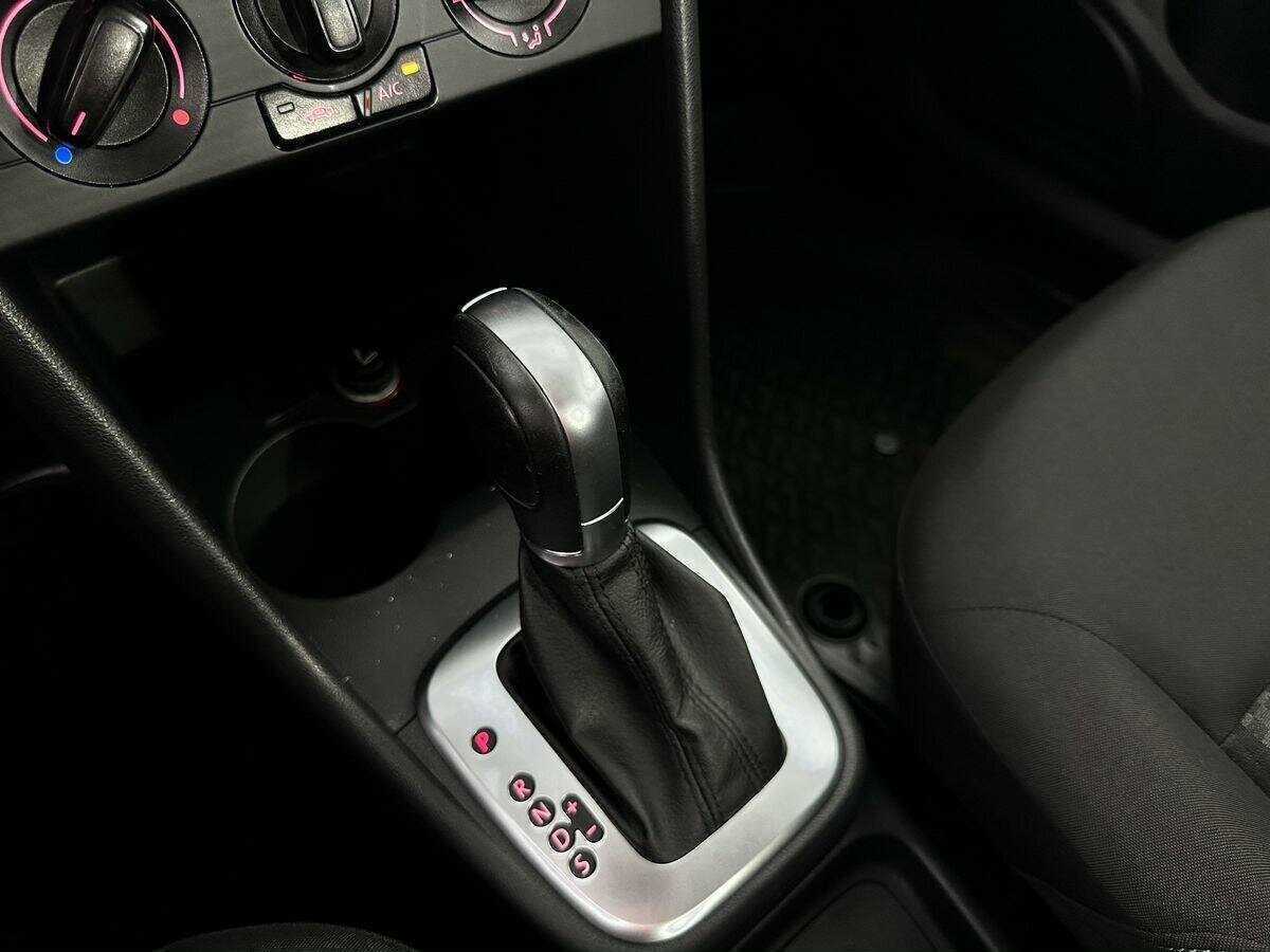 Купить Volkswagen Polo с пробегом. Фото: #12