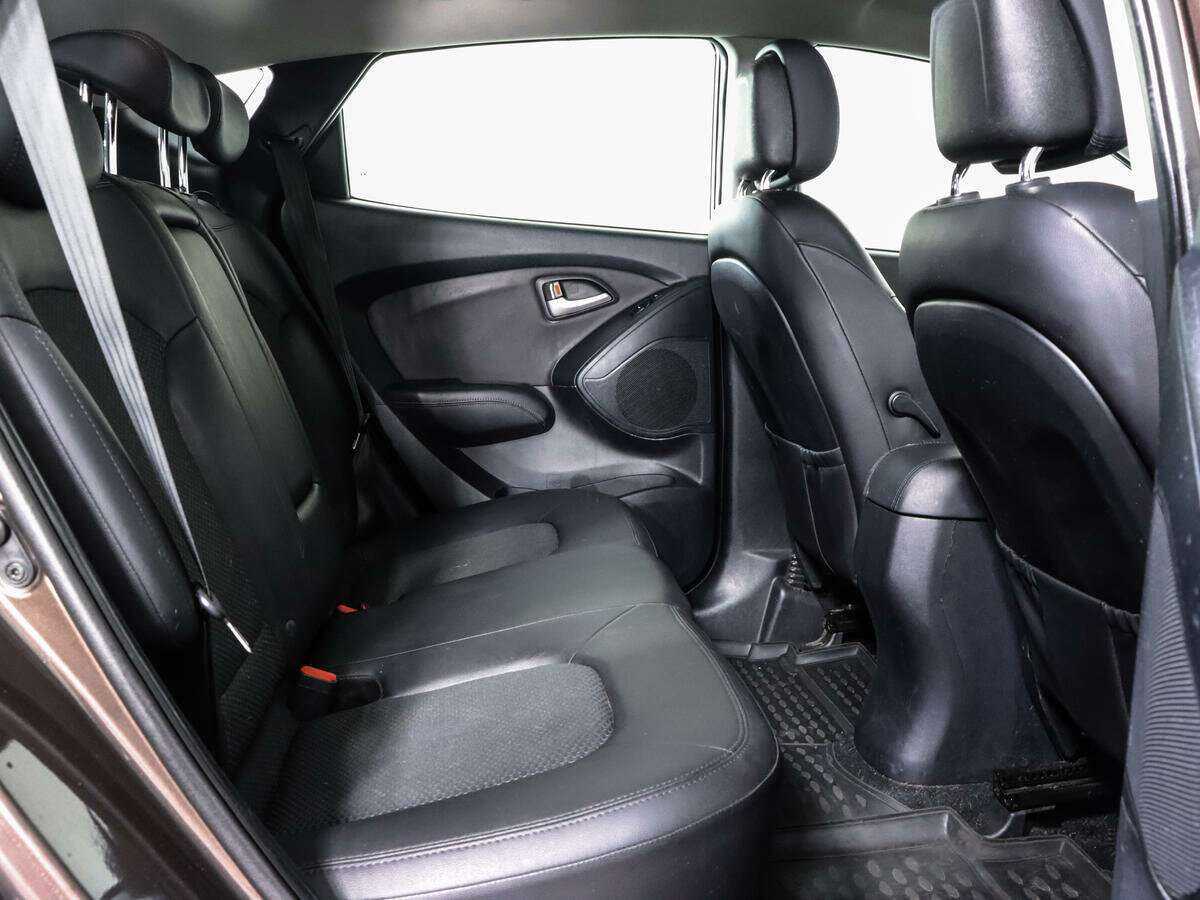 Купить Hyundai ix35 с пробегом. Фото: #9