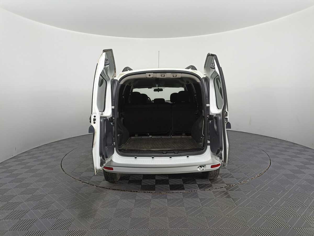 Купить Lada (ВАЗ) Largus с пробегом. Фото: #9