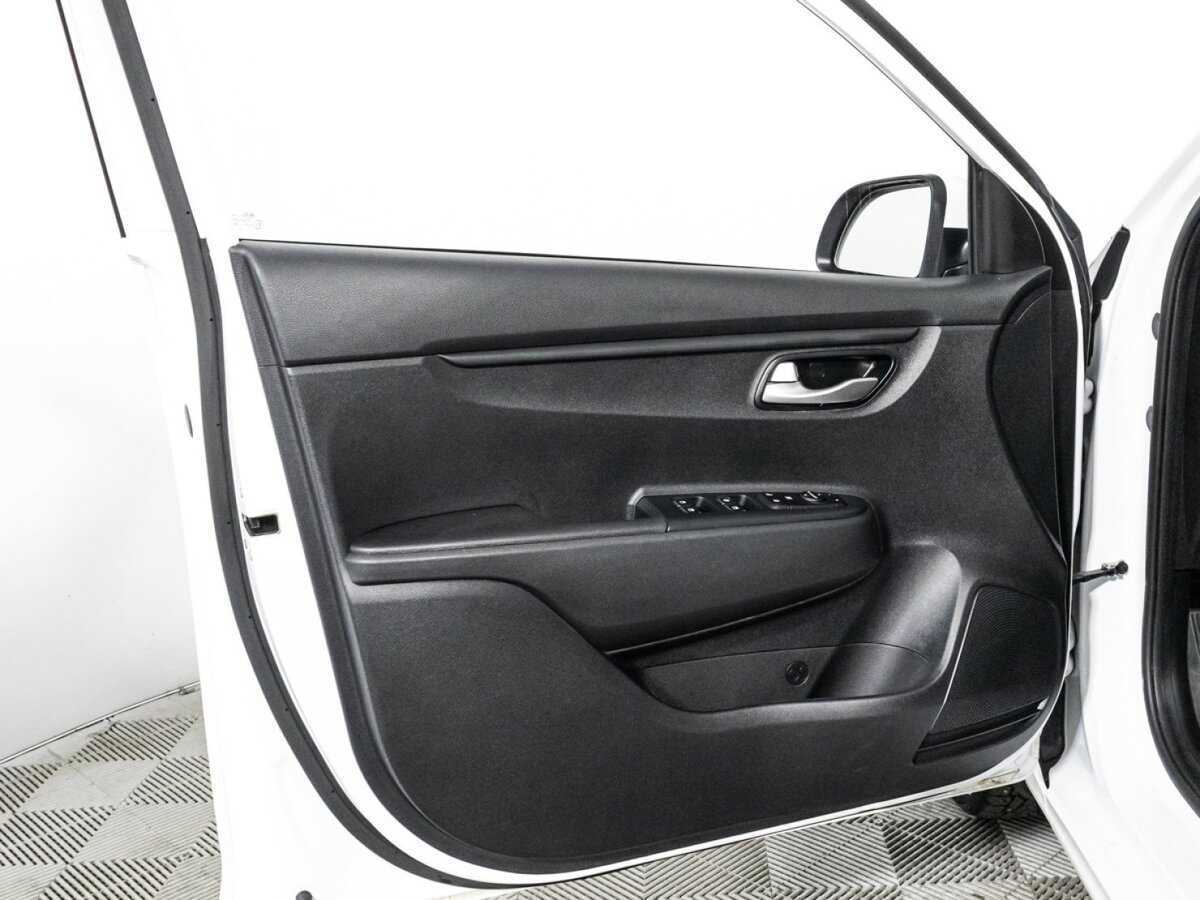 Купить Kia Rio с пробегом. Фото: #23