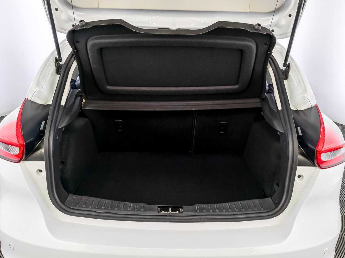 Купить Ford Focus с пробегом. Фото: #9