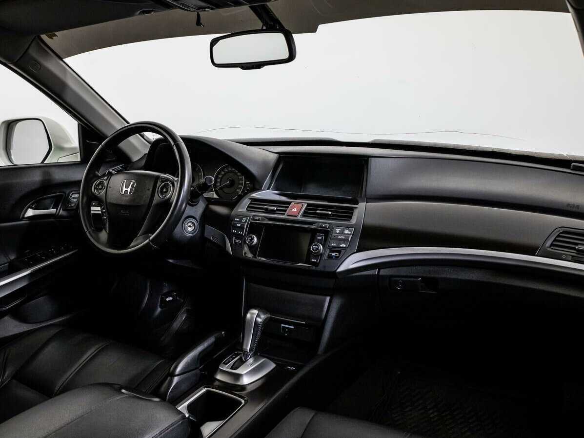 Купить Honda Crosstour с пробегом. Фото: #6