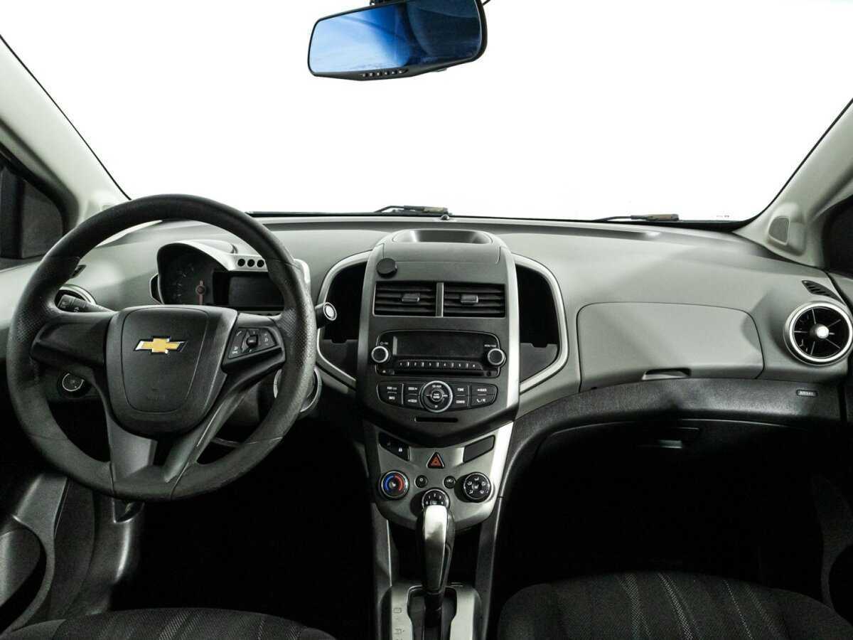 Купить Chevrolet Aveo с пробегом. Фото: #12