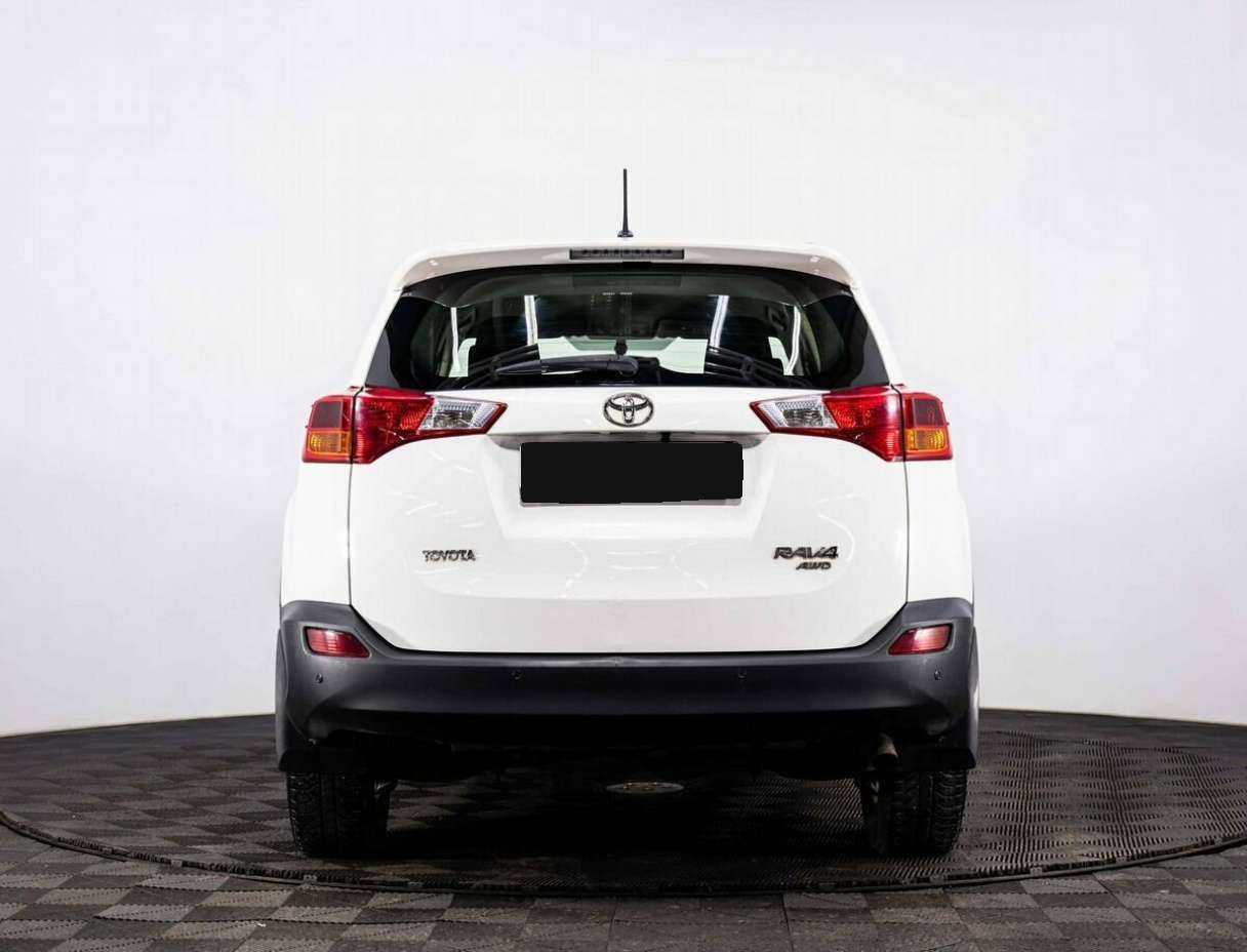Купить Toyota RAV4 с пробегом. Фото: #4
