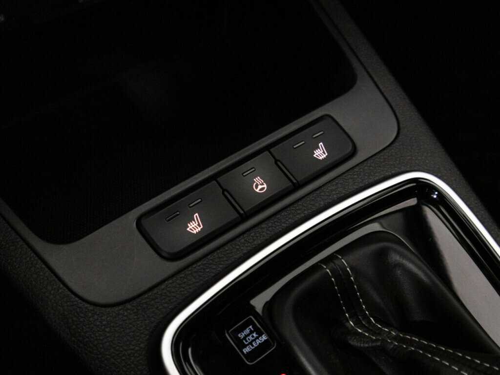 Купить Kia Rio с пробегом. Фото: #16