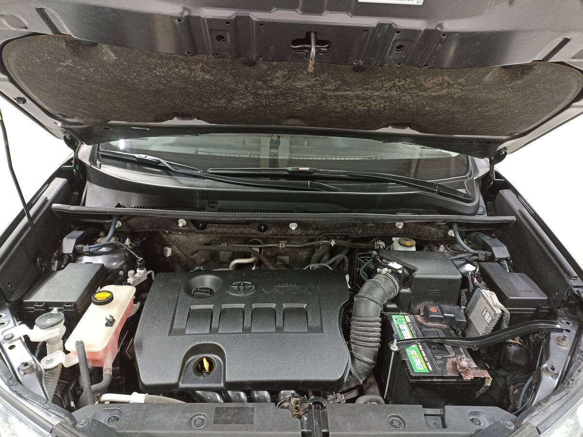 Купить Toyota RAV4 с пробегом. Фото: #8