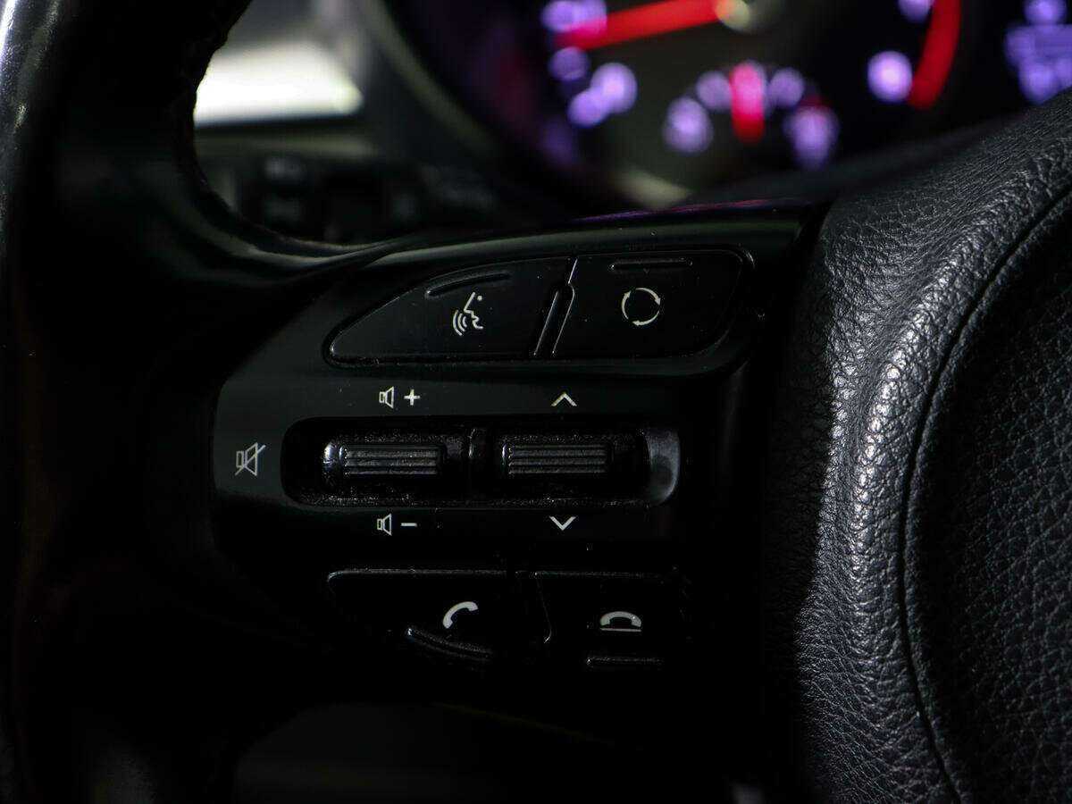 Купить Kia Rio с пробегом. Фото: #15