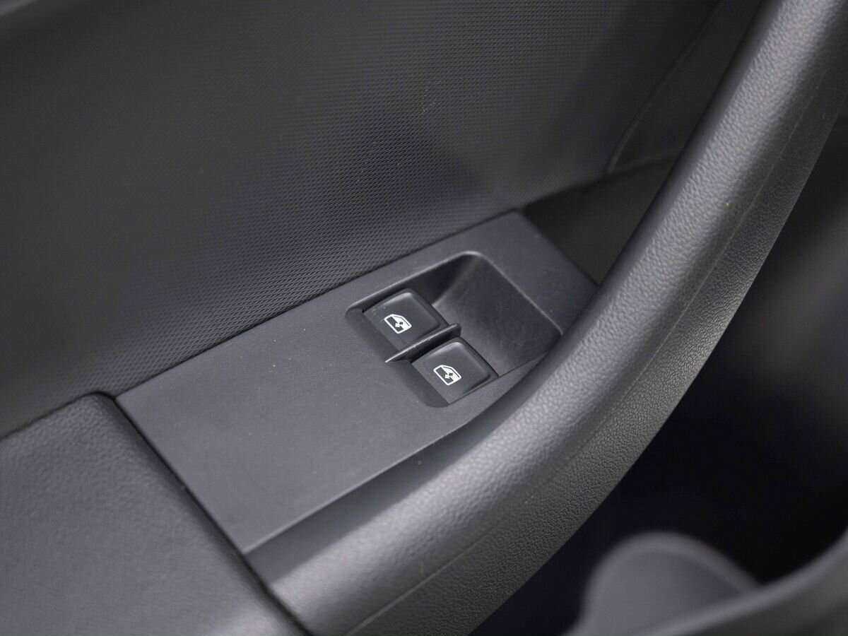 Купить Skoda Rapid с пробегом. Фото: #14