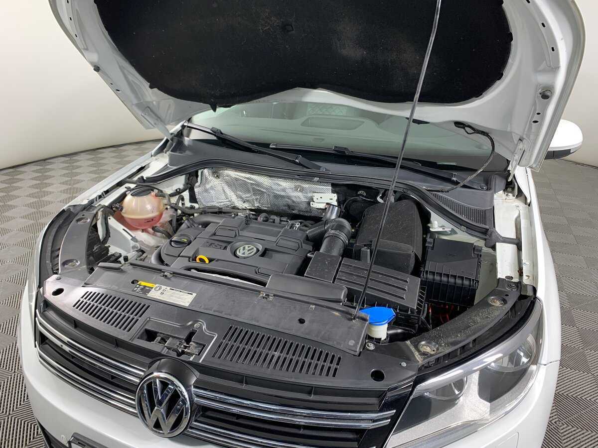 Купить Volkswagen Tiguan с пробегом. Фото: #10
