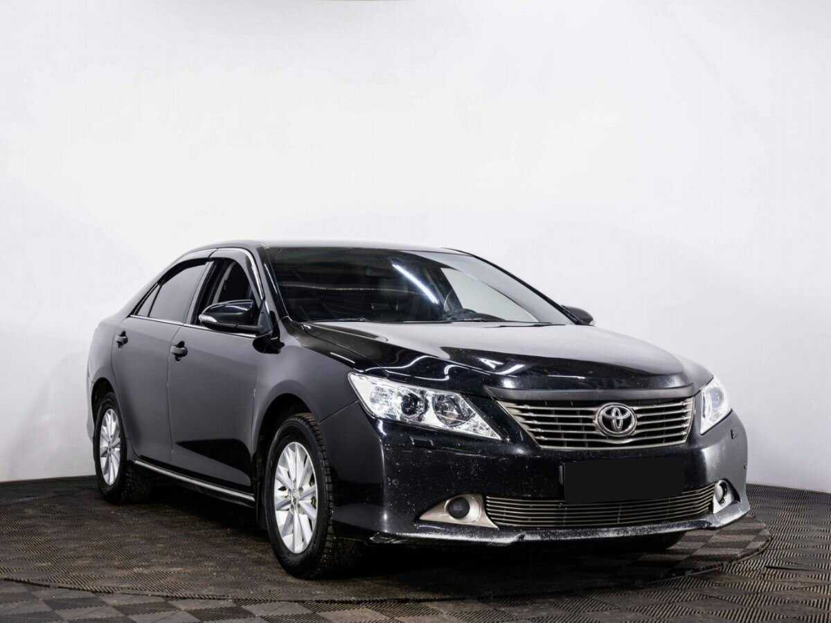 Купить Toyota Camry с пробегом. Фото: #2