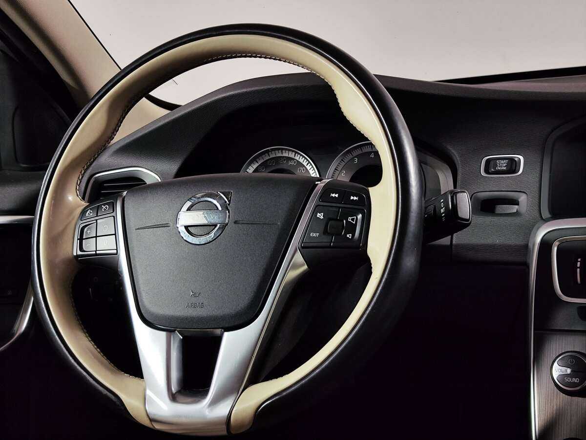 Купить Volvo S60 с пробегом. Фото: #11