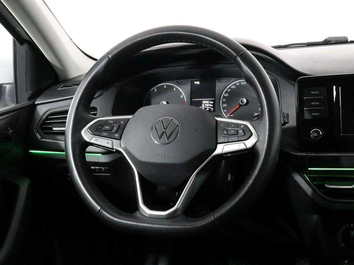 Купить Volkswagen Polo с пробегом. Фото: #11