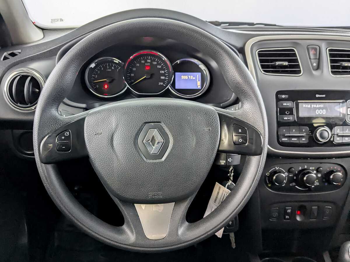 Купить Renault Sandero с пробегом. Фото: #20
