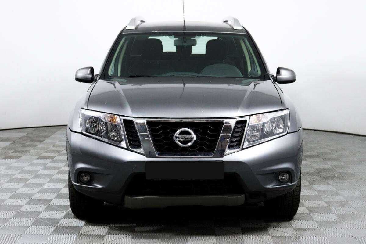 Купить Nissan Terrano с пробегом. Фото: #1